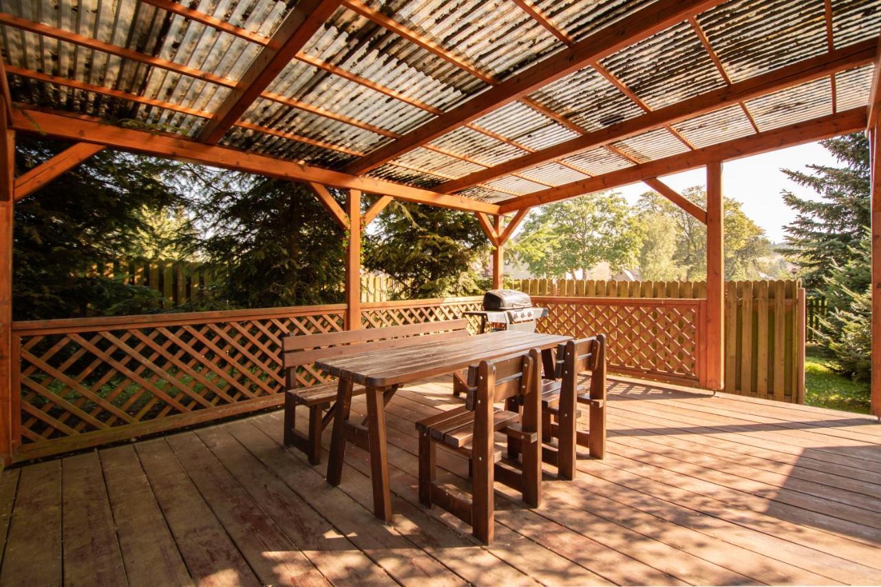 Restaurant & Penzion Avionika Kovarska Екстер'єр фото